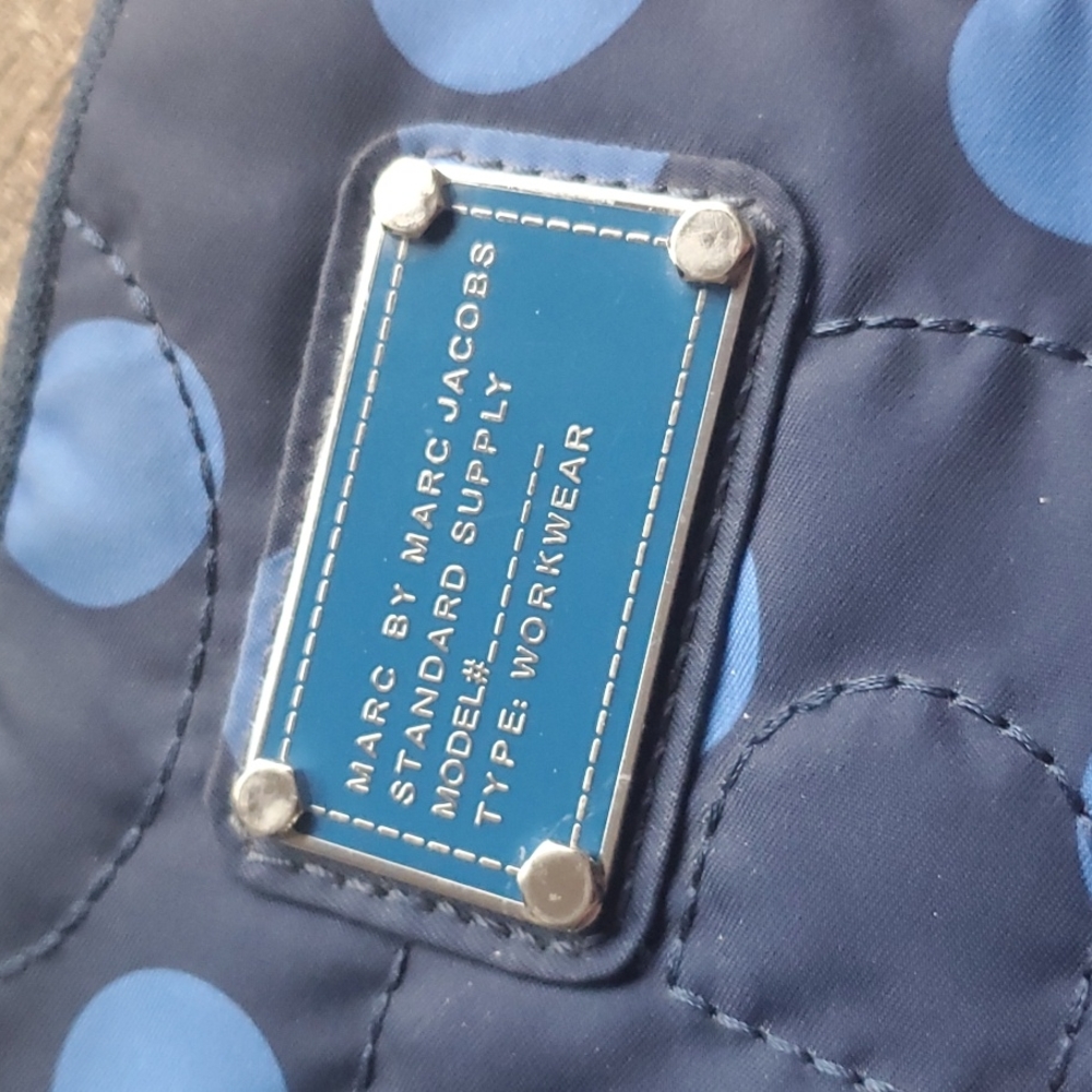Marc Jacobs Tablet Case - Picture 3 of 3